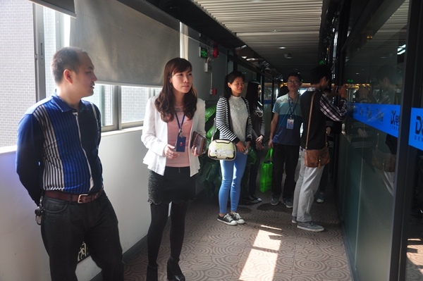 广州市电子商务技工学校 校企合作新闻 学生参观香港隆星控股公司