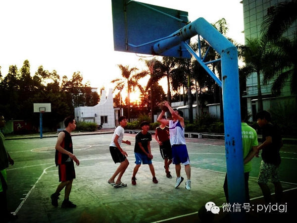 世界那么大，我想带你来广电商，带上你的梦想，我带着你