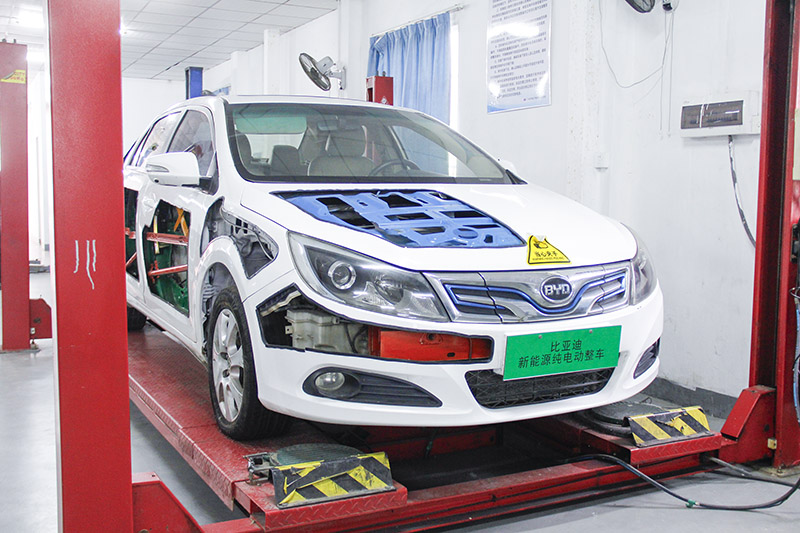 汽车检查与维修老师